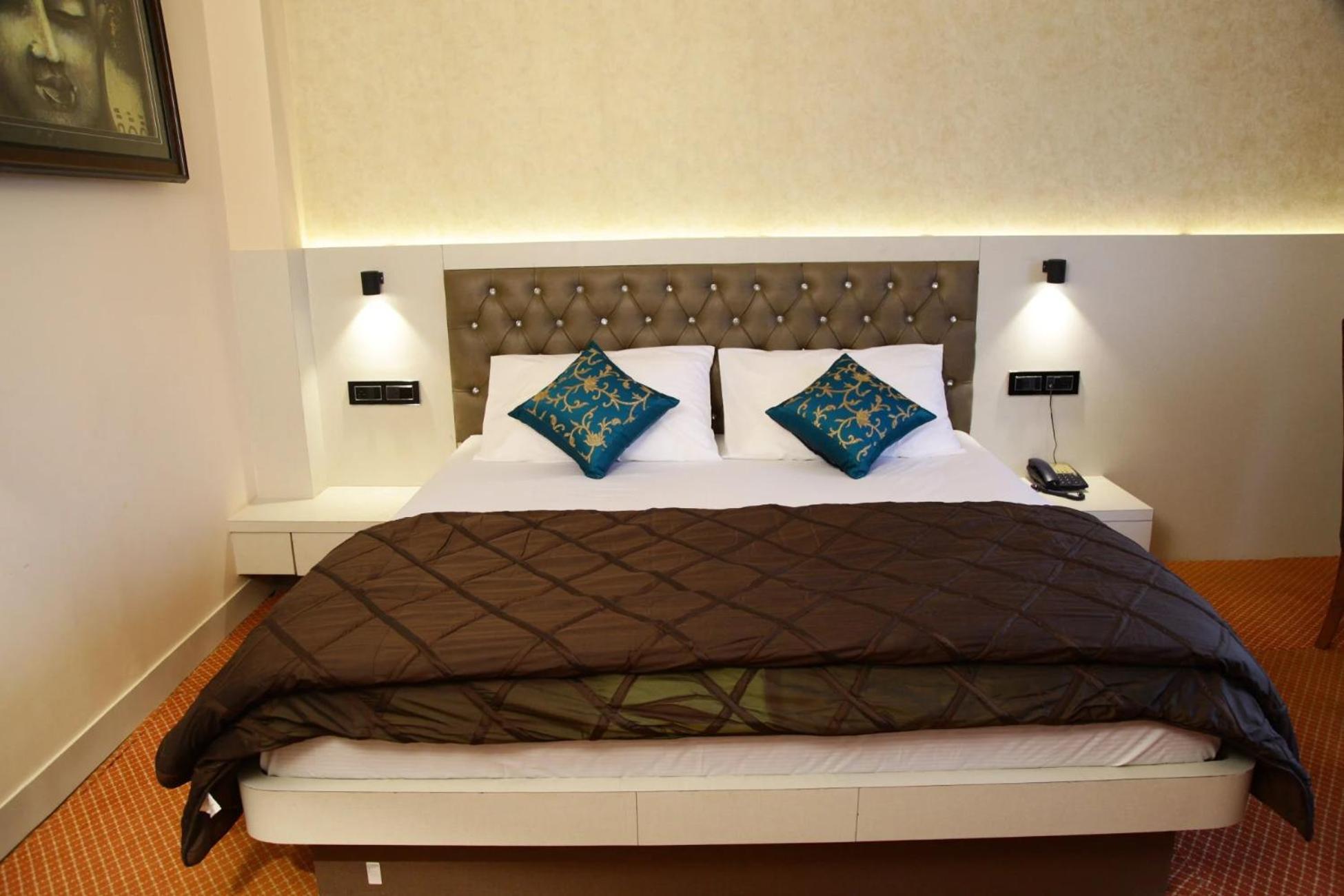Aangan Regency Hotel ชิมลา ภายนอก รูปภาพ